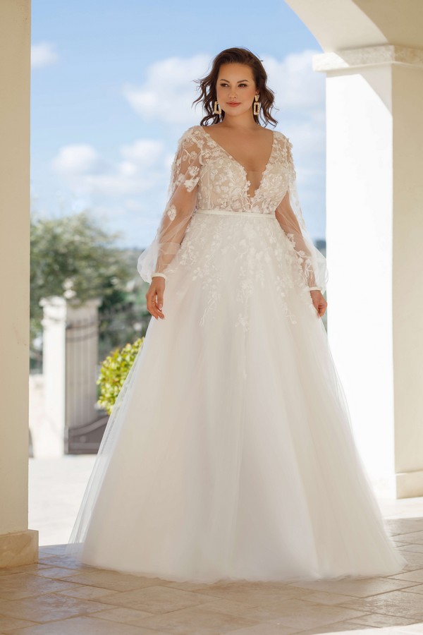 Die Top-Trends für Curvy-Brautmode 2025