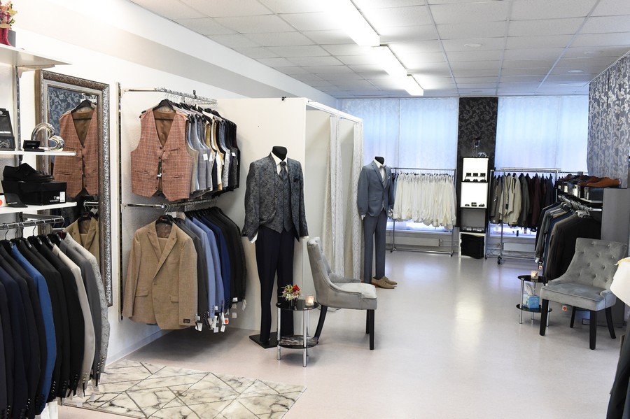 Abteilung für Anzüge Herren