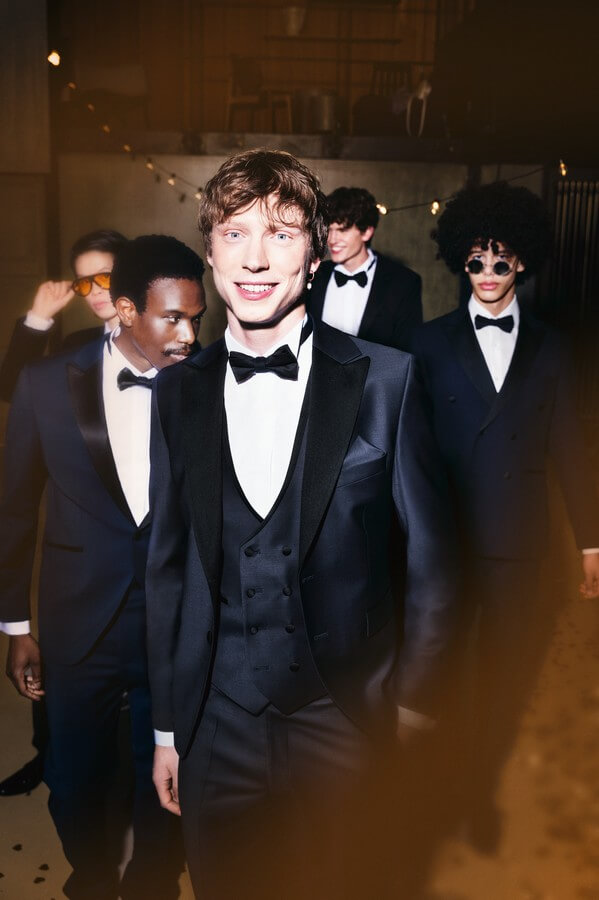 Herren 11 Anzüge Herren zur Hochzeit.