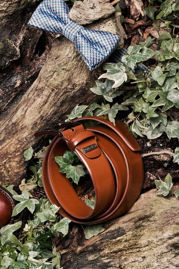 Herren 56 Gürtel und Fliege zum Anzug