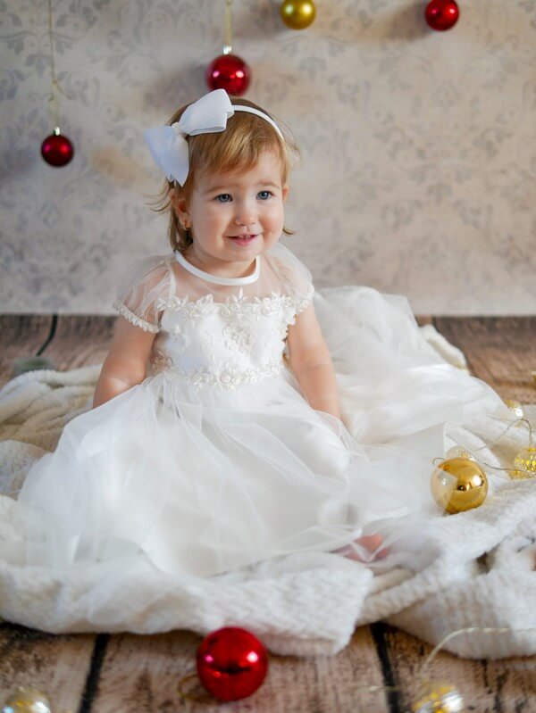 Taufkleid für Mädchen. Süße Taufkleider