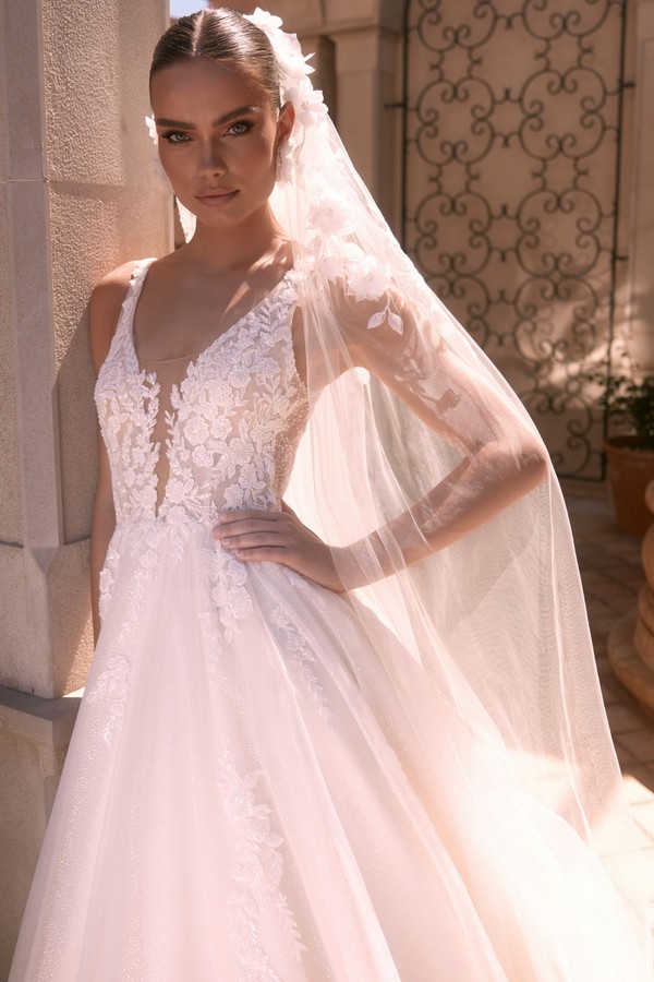 Brautkleid-Trends 2026. Brautkleid mit Cut Outs Brautkleider unter 1000 Euro