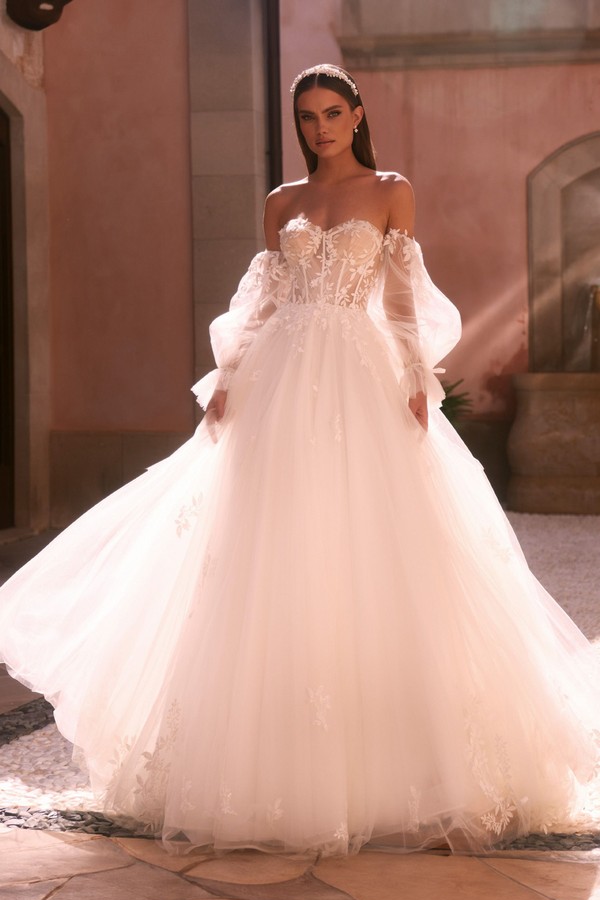 Brautkleid mit Puffärmelstulpen