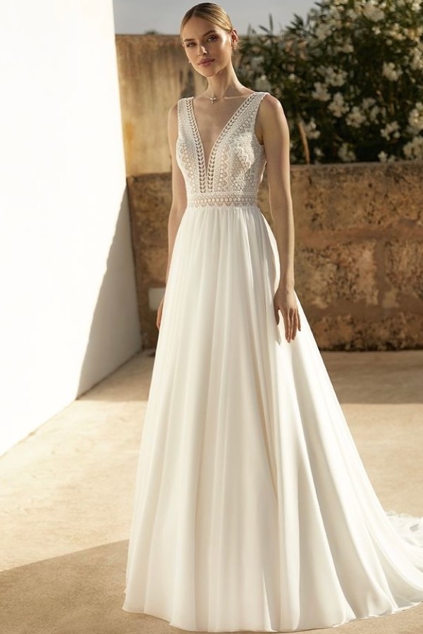 Schlichte Brautkleider von Bianco Evento