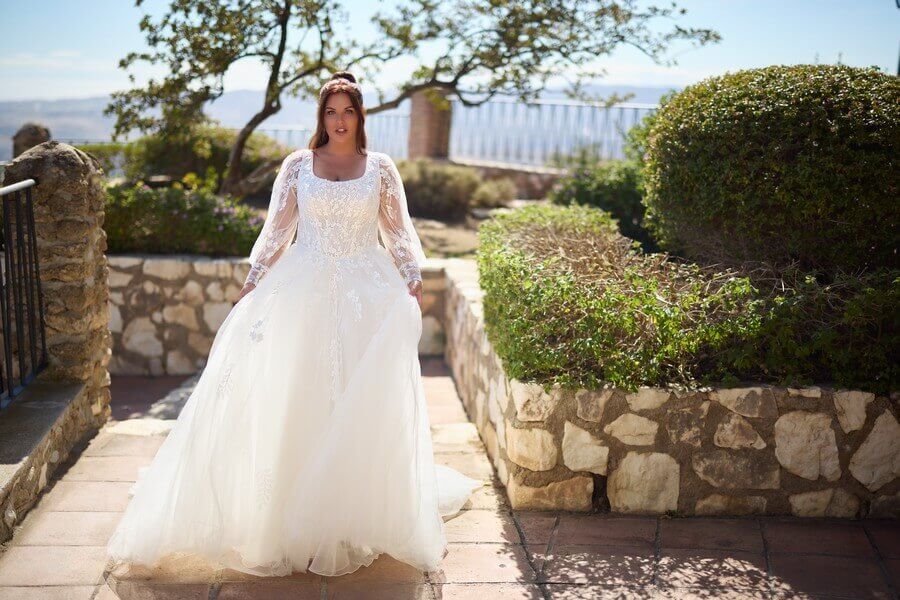 Brautkleid mit Ärmel in großer Größe