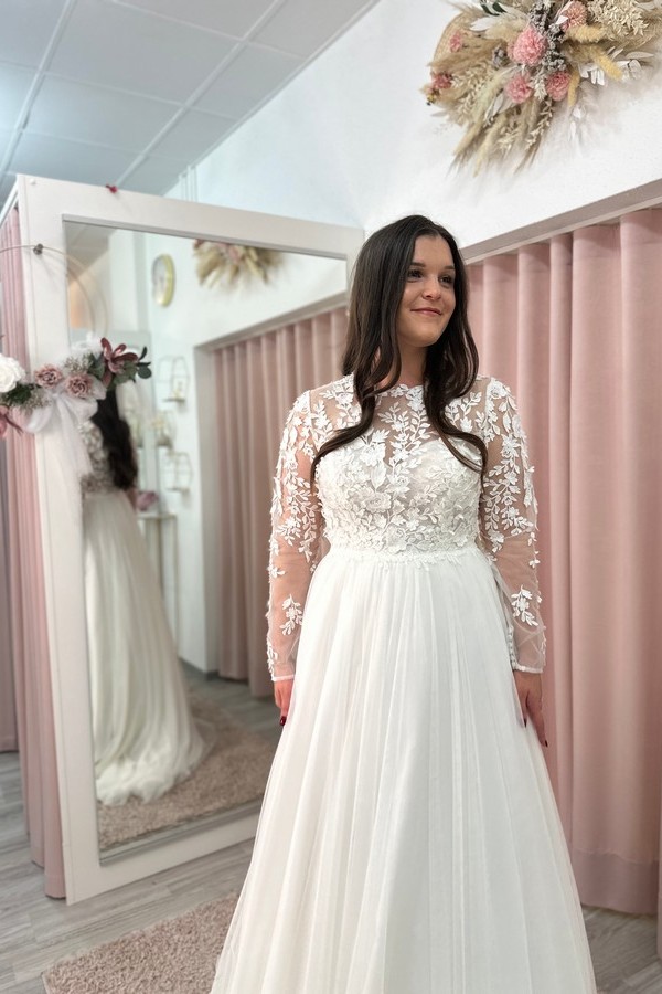 Brautkleid Bianco Evento mit Ärmeln